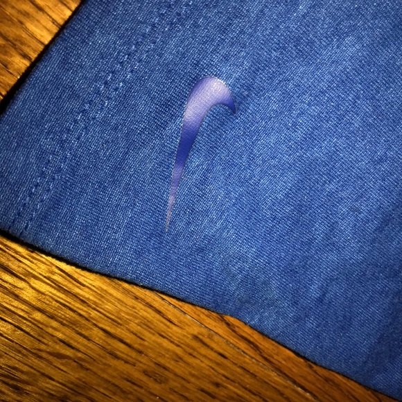 NIKE women’s athletic tank - Picture 2 of 4